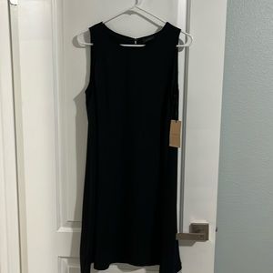 COPY - NWT Halogen classic little black shift dress